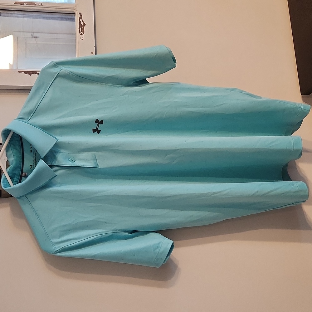 Under Armour loose fit heat gear short sleeve polo shirt